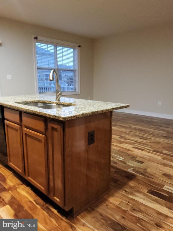 Building Photo - 15886 Mackenzie Manor Dr