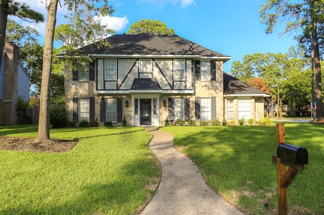 Foto del edificio - 18102 Mahogany Forest Dr