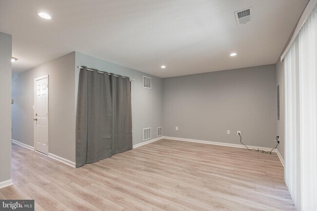Foto del edificio - 9221 Lorton Valley Rd