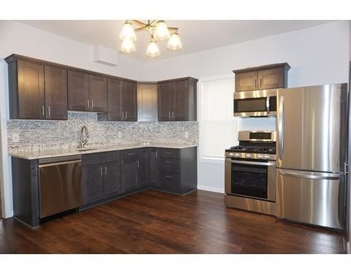 Foto principal - 117 Pond St