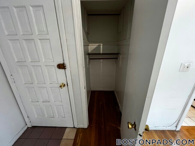 Foto del edificio - 61 S Huntington Ave