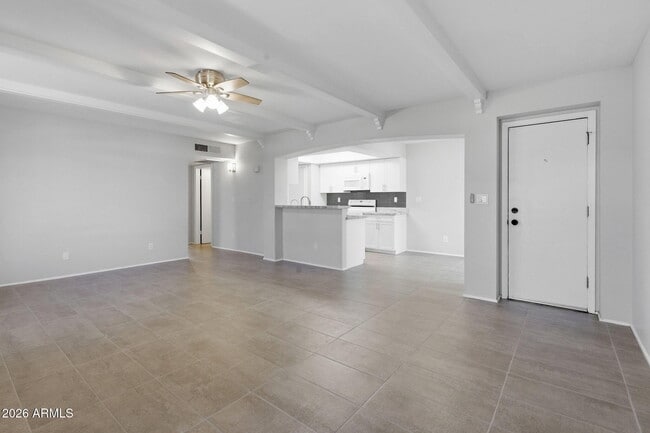 Foto del edificio - 780 E Eugie Ave