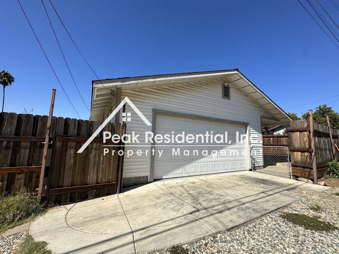 Primary Photo - 1 br, 1 bath House - 217-B Needles Way