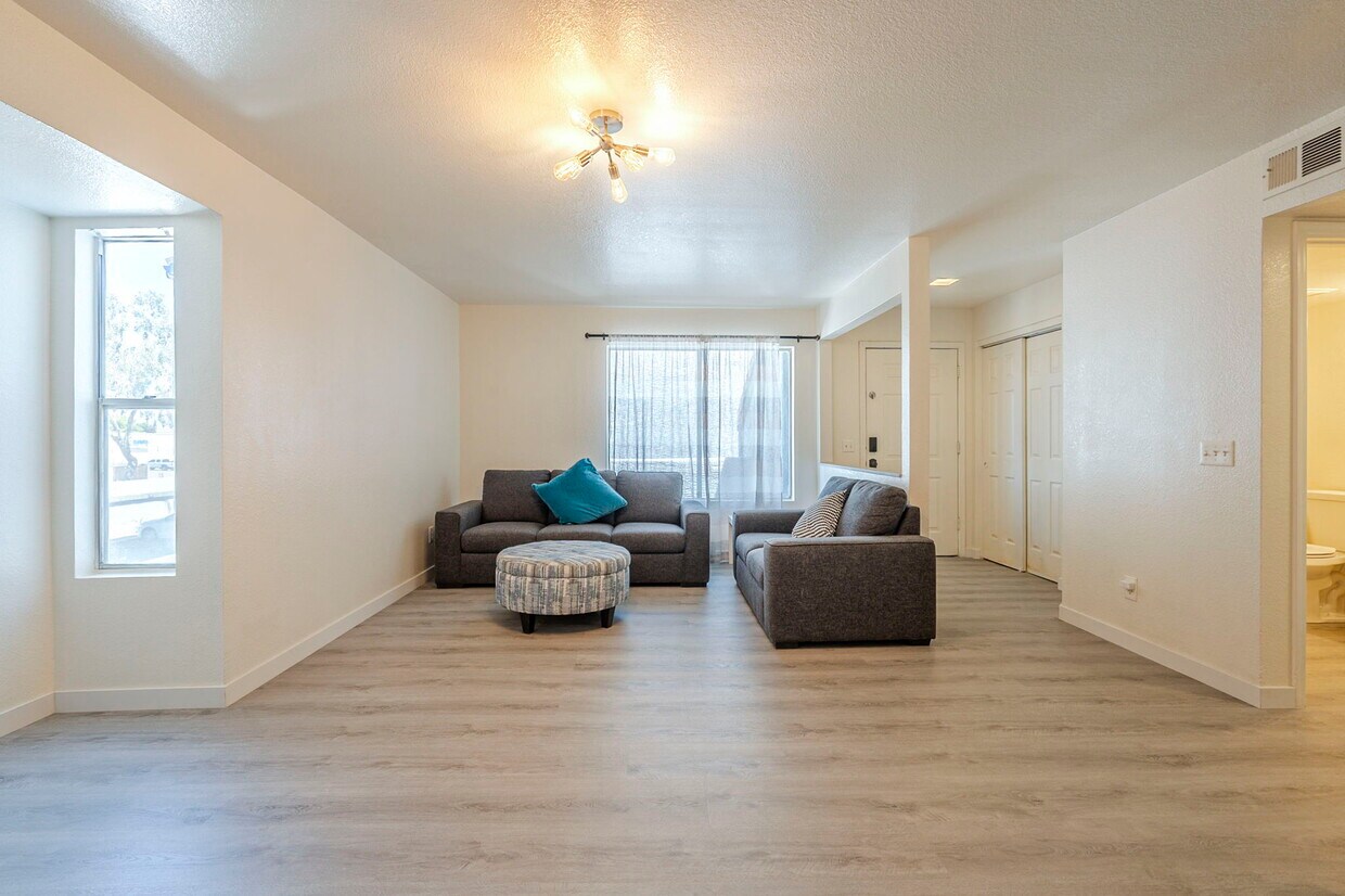 Photo - 1331 W Baseline Rd (Mesa, AZ)