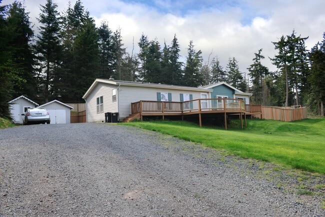 Building Photo - 3151 N Shadowbrook Ln
