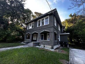Building Photo - 2561 Rosselle St