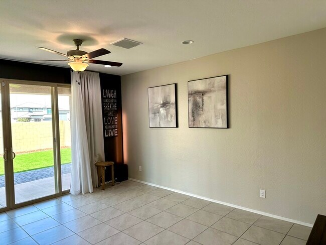Foto del edificio - Fantastic Casa Vista home with 4 car garag...