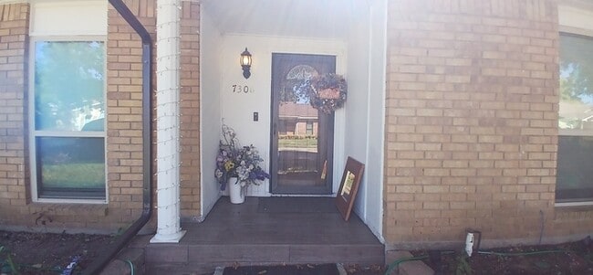 Photo - Move-In Ready Dallas Gem — 4 Bedrooms, 2 L... House