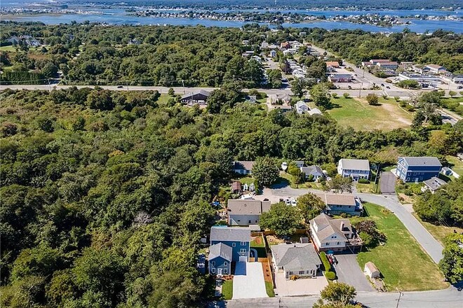 Foto principal - 19 Ashbrook Rd