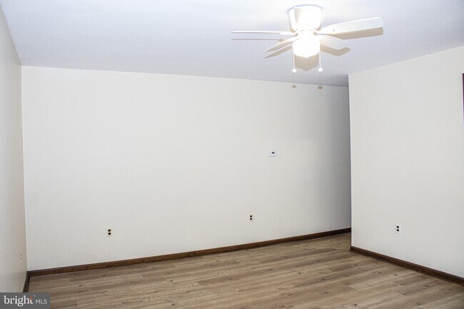 Building Photo - 2610 Sheridan Ave