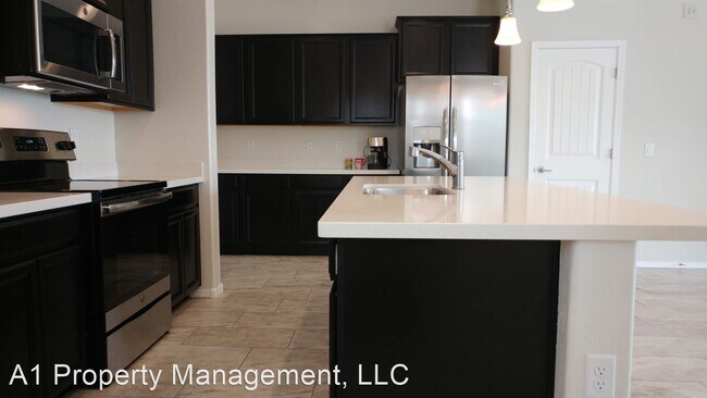 Building Photo - 2 br, 2 bath House - 6243 Goldfinch Drive