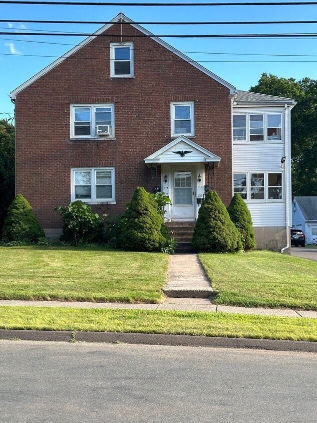 Primary Photo - 175 Russell St