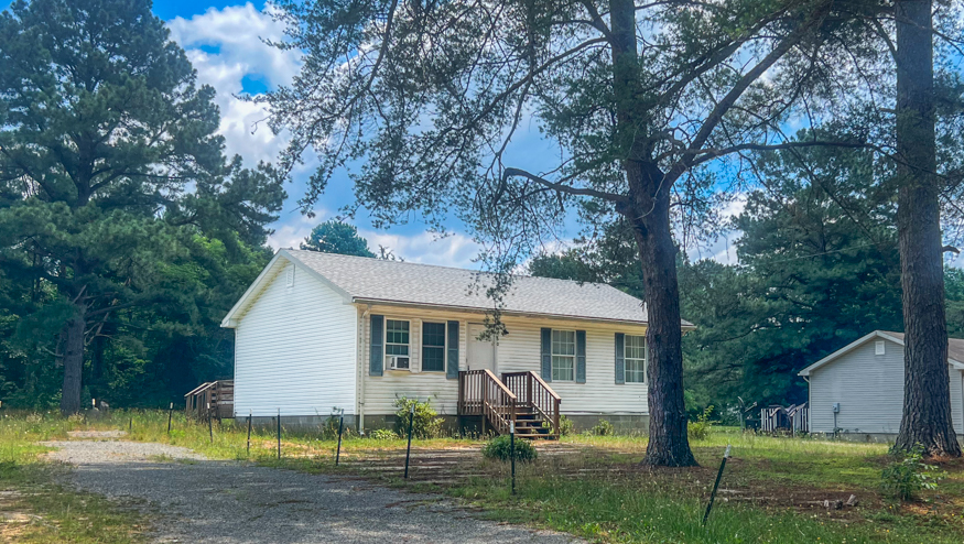 Primary Photo - 460 Lancaster Ck Dr