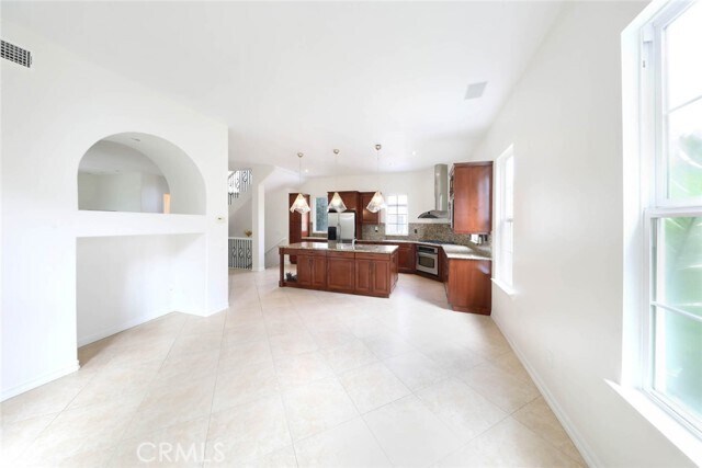 Building Photo - 21 Via Amanti