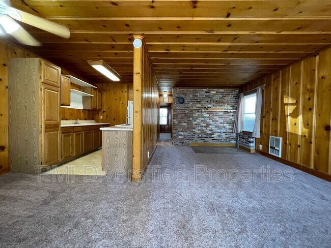 Building Photo - 2560 Holcomb Ranch Ln
