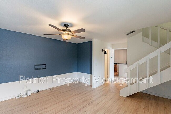 Building Photo - 8055 E Thomas Rd