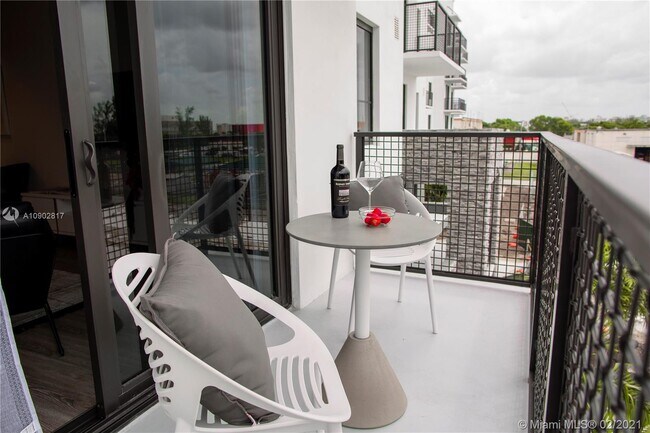 Building Photo - 9480 NW 41st St