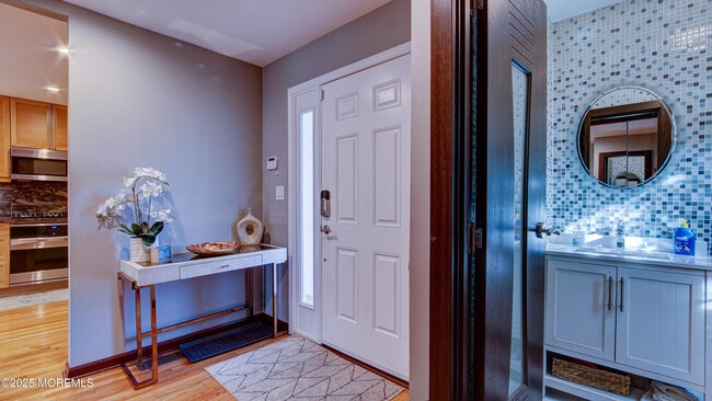 Foto del edificio - 141 Chestnut Way