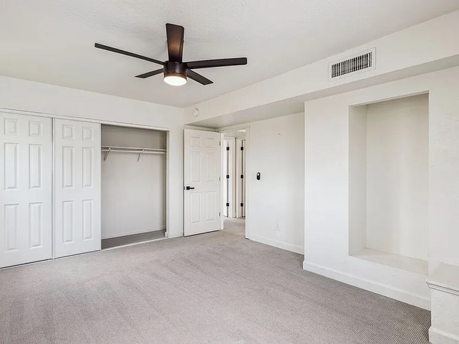 Building Photo - 1609 E Montecito Ave