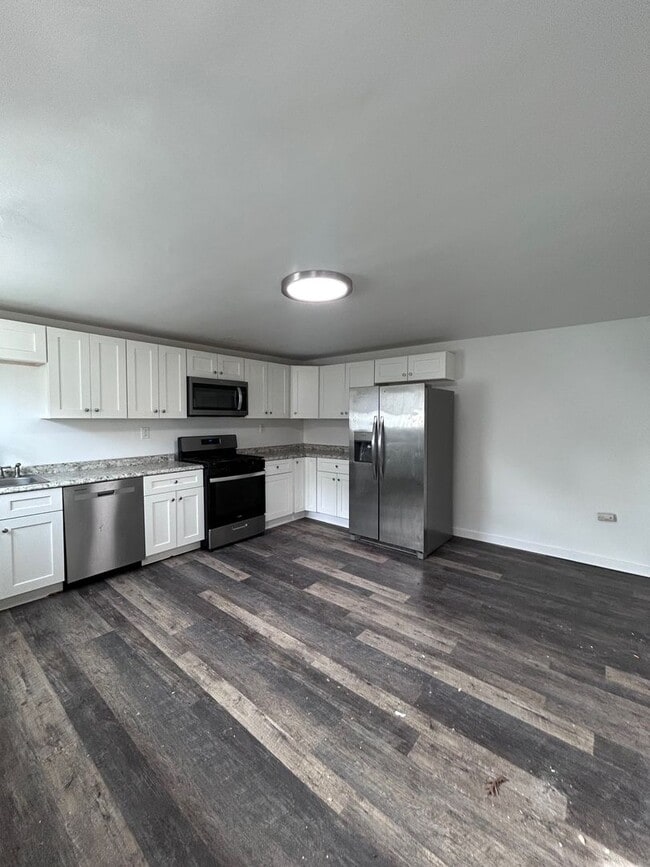 Foto del edificio - Available NOW - 2 Bedroom - Brighton Heights Area