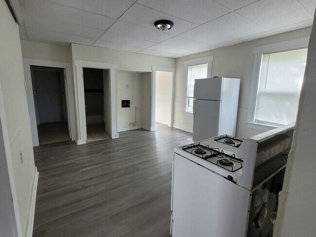 Building Photo - 24 Everard St