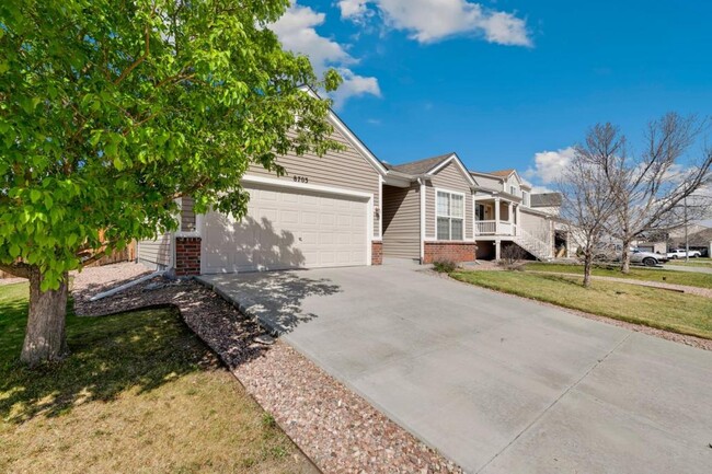 Foto del edificio - 8703 Silver Glen Dr