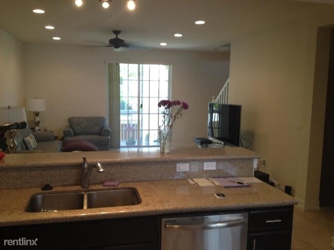 Building Photo - 109 E Coda Cir