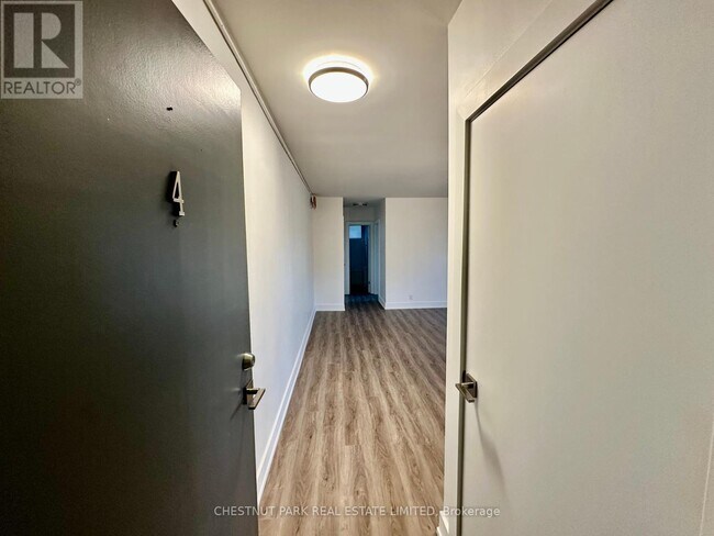 Photo du bâtiment - 11 Wingreen Ct