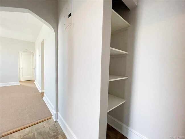 Building Photo - 107 Hillside Pl