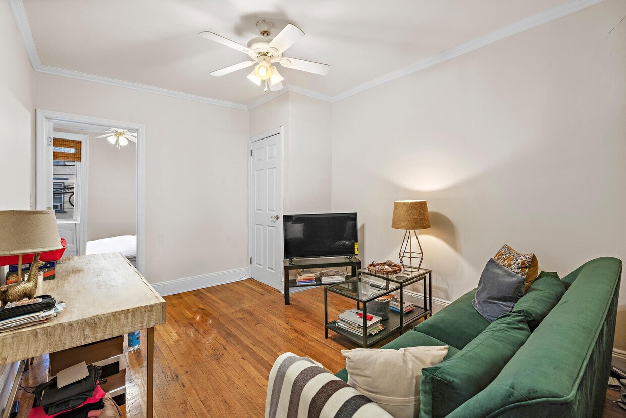 209 2nd St Unit 2L, Hoboken, NJ 07030 Condo for Rent in Hoboken, NJ