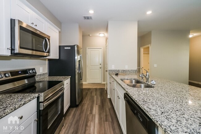Building Photo - 1016 Lacebark Pne Ln