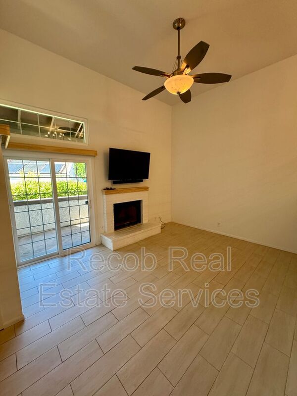 Building Photo - 3473 Mission Mesa Way