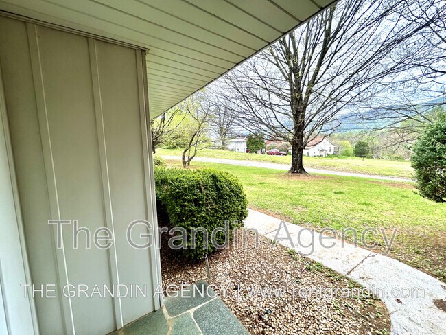 Building Photo - 4620 Cook Creek Rd