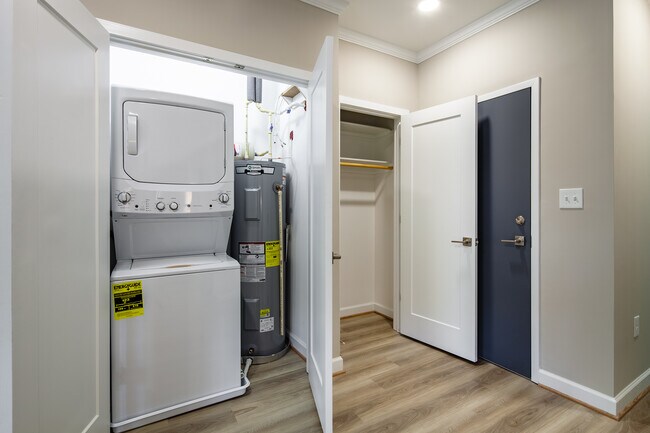 Foto del edificio - 1010 Duke St