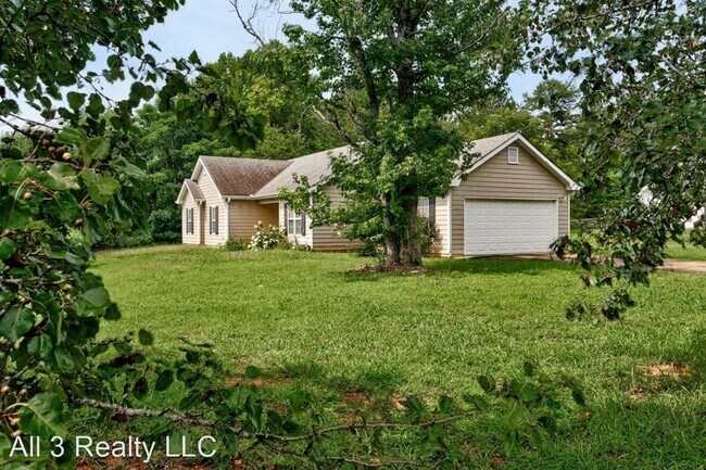 Foto del edificio - 3 br, 2 bath House - 140 Mountainview Drive