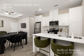Building Photo - 2816 W Harrison Ave