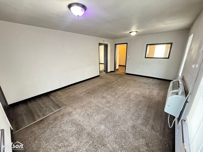 Foto del edificio - Quiet 2-Bedroom Home Along Hwy 12 – Large Yard