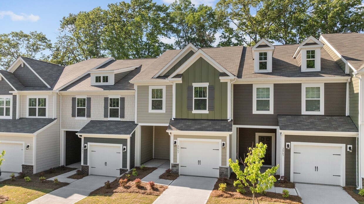 2863 Aubrey St, Monroe, NC 28110 Townhome Rentals in Monroe NC