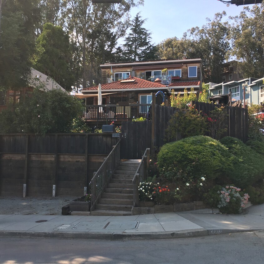 Foto principal - 212 Bemis St