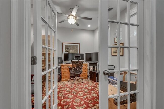 Foto del edificio - 345 Glen Iris Dr NE