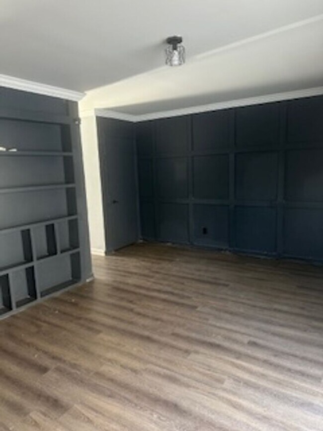 Foto del edificio - 3531 Lynhaven Dr