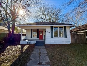 Building Photo - 503 N 5th St