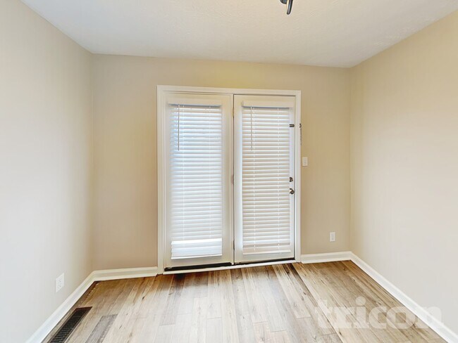 Foto del edificio - 629 Wolfchase Dr