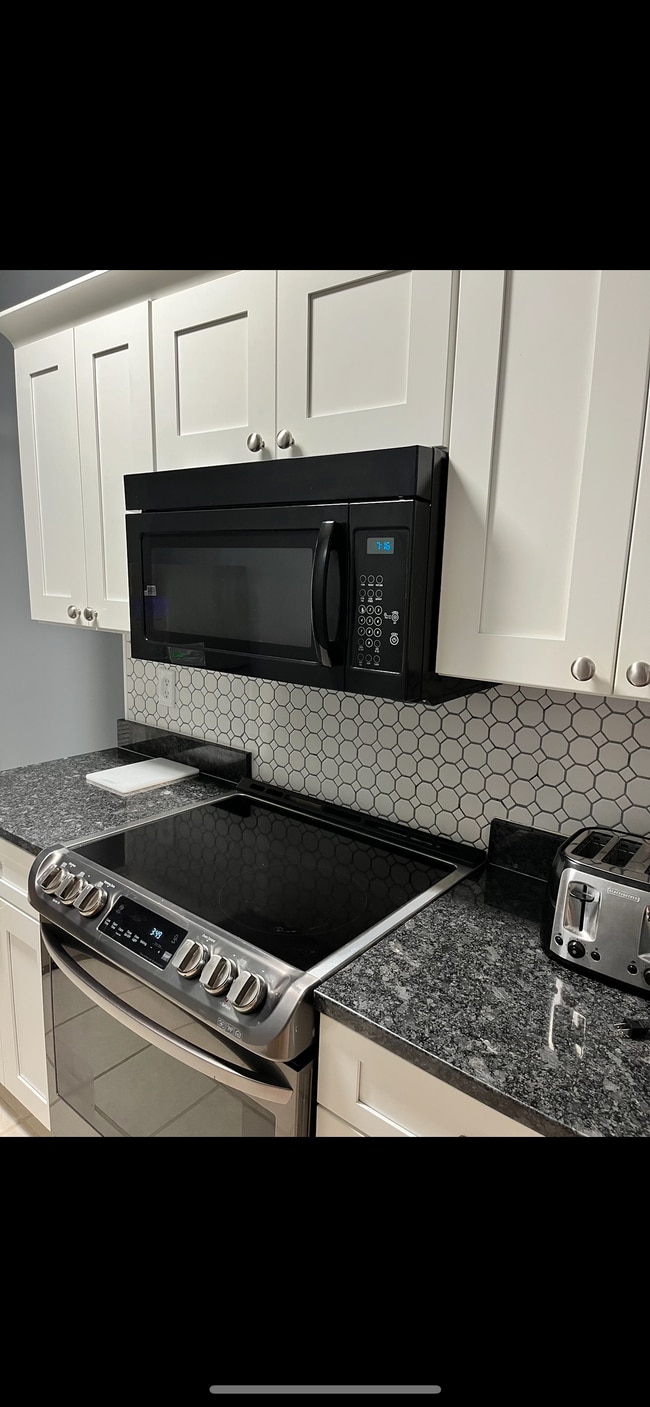 Tu cocina - 12 Stone House Rd