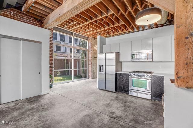 Building Photo - 527 Molino St