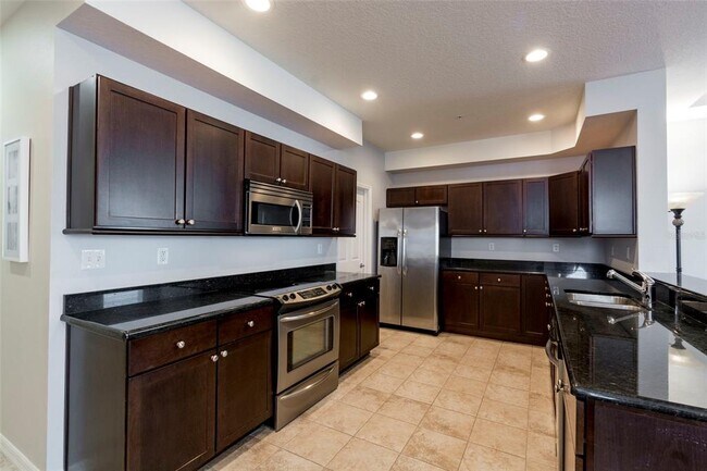 Foto del edificio - 636 Wells Ct