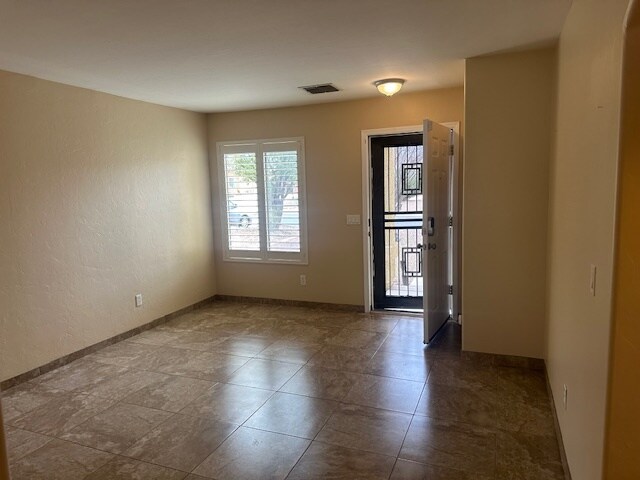 Building Photo - 667 W Echo Mesa Dr