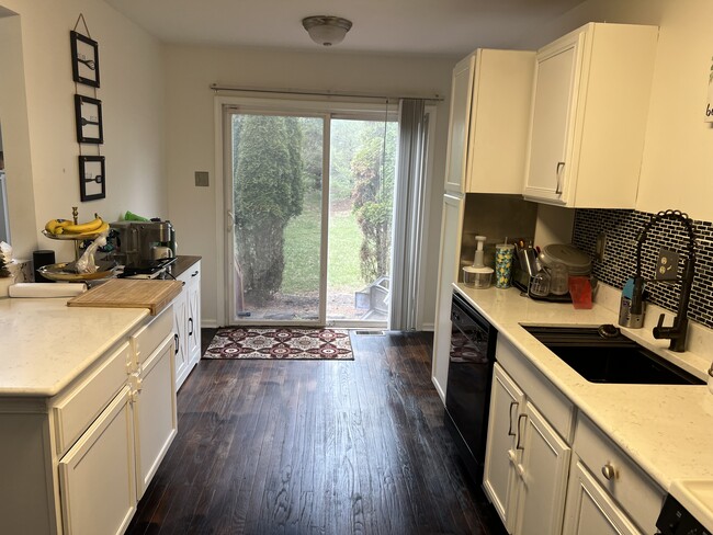 Photo - 305 Glenn Rose Blvd Townhome