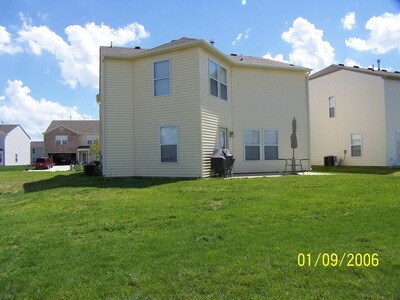Building Photo - 898 Stonehurst Dr