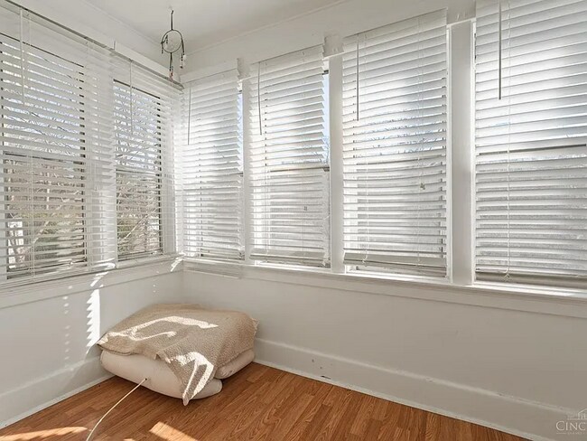 Foto del edificio - 2855 Marshall Ave